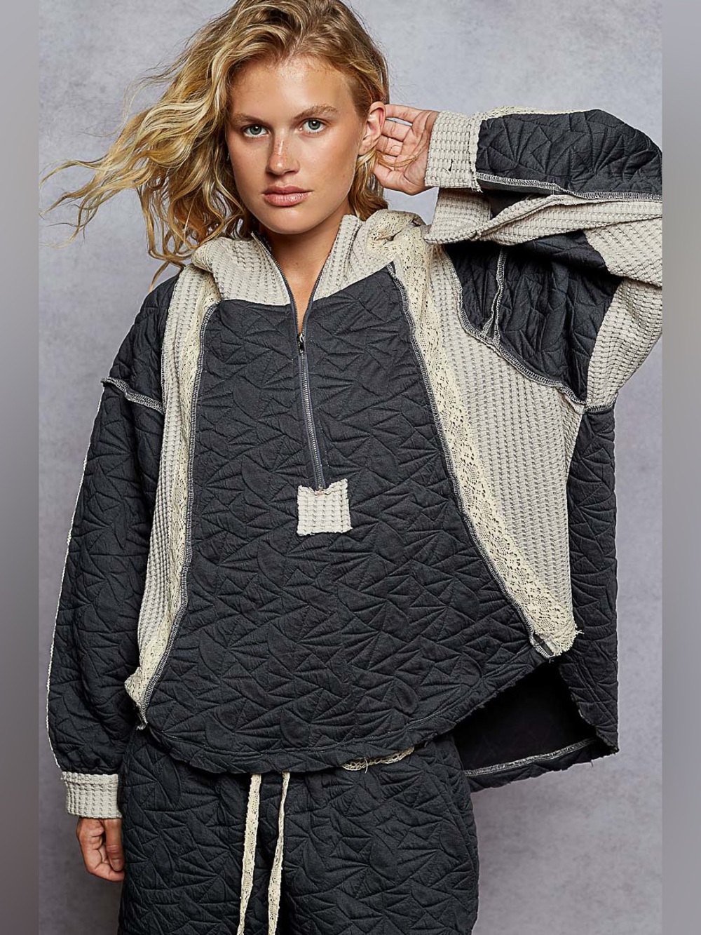 POL “ Mammoth Weekend “ Pullover | Charcoal
